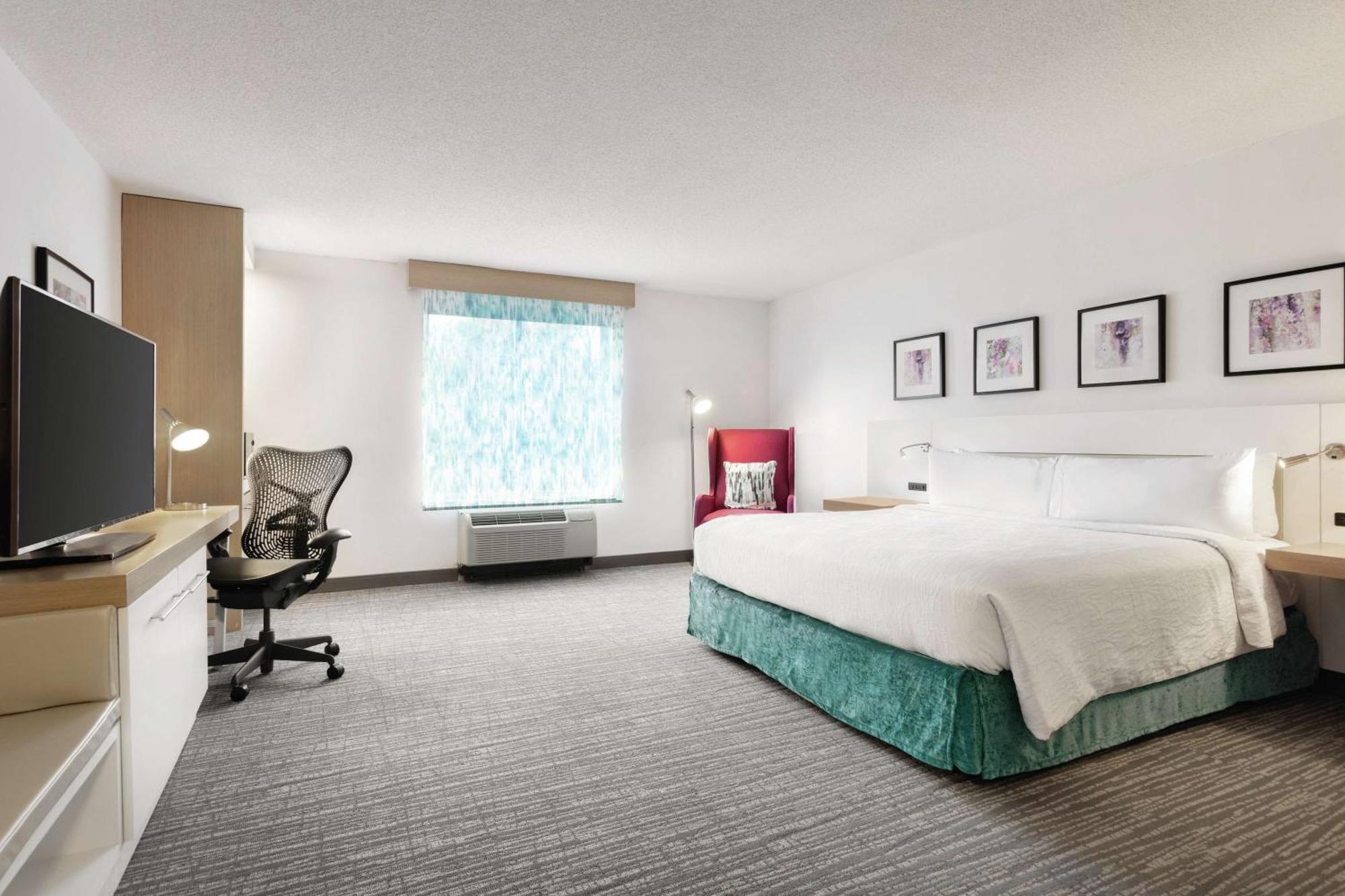 Hilton Garden Inn Bridgewater Bagian luar foto